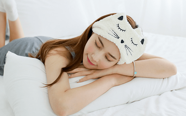 Nên mua nệm bông ép cho trẻ em hay không vivian