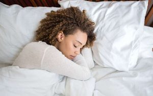 So sanh nệm bông ép với nệm pe loại nào tốt hơn